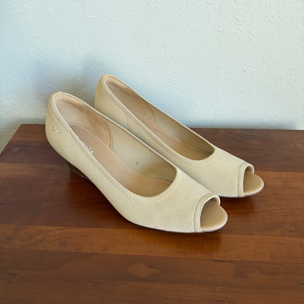 VIVAIA Beige Knit Peep-Toe Wedge Pumps Womens 42 Classic Office Academia